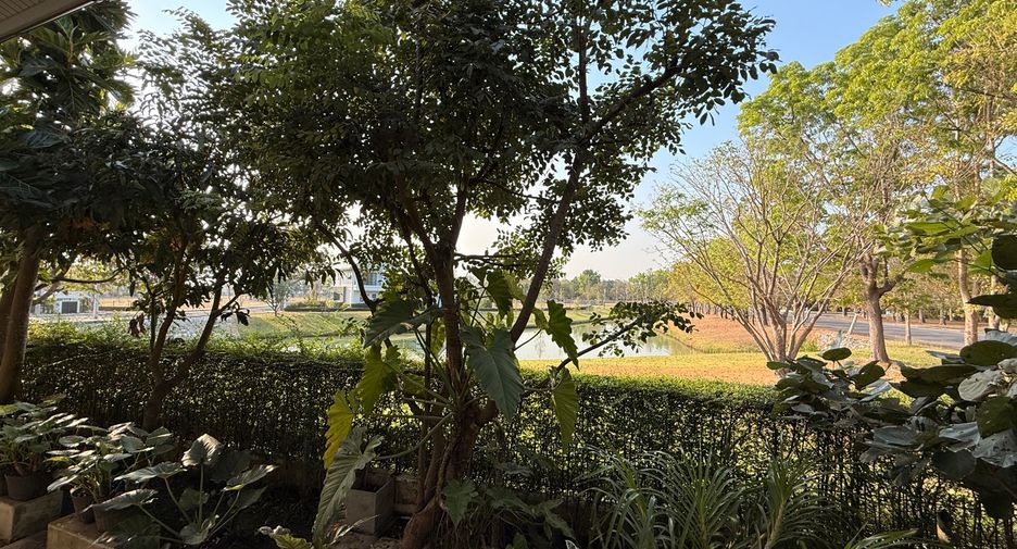 For rent and for sale 5 bedrooms house in San Kamphaeng, Chiang Mai