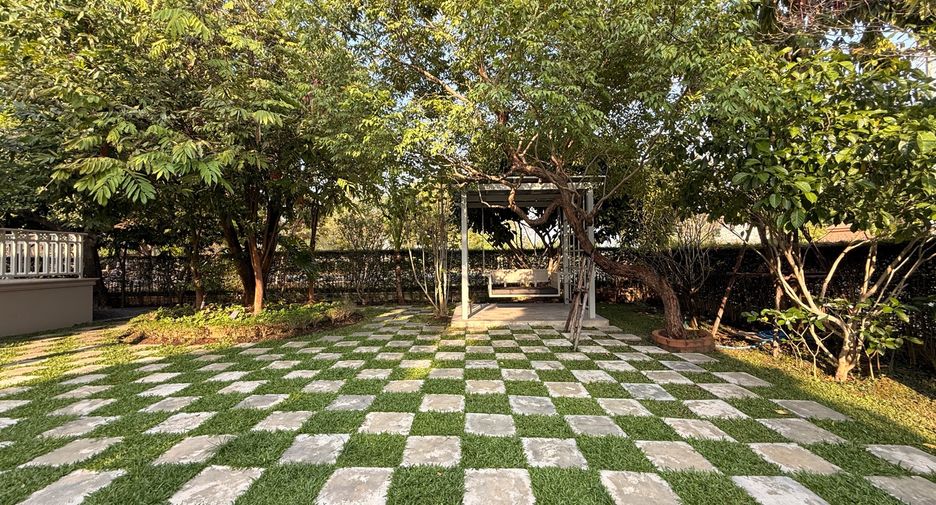 For rent and for sale 5 bedrooms house in San Kamphaeng, Chiang Mai