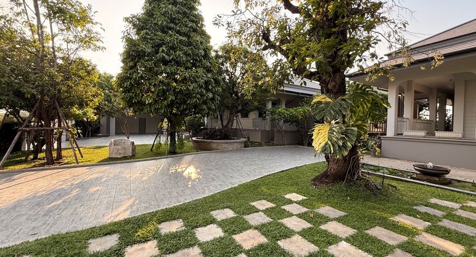 For rent and for sale 5 bedrooms house in San Kamphaeng, Chiang Mai