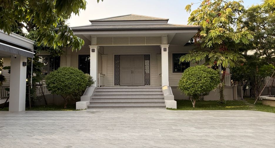 For rent and for sale 5 bedrooms house in San Kamphaeng, Chiang Mai