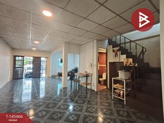 À vendre 3 chambres maison de ville à Bang Bua Thong, Nonthaburi