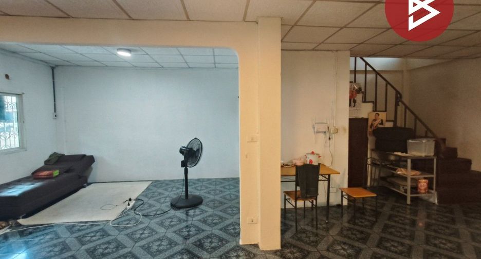 À vendre 3 chambres maison de ville à Bang Bua Thong, Nonthaburi