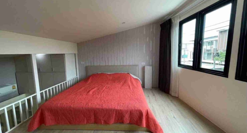 Casa en venta de 5 habitaciones en Mueang Nonthaburi, Nonthaburi