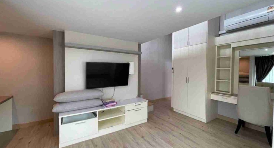Casa en venta de 5 habitaciones en Mueang Nonthaburi, Nonthaburi