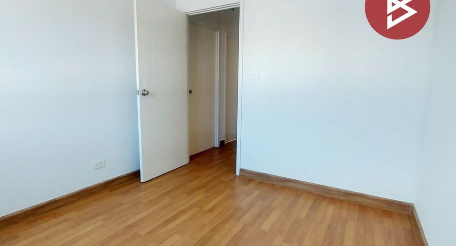 Casa adosada en venta de 3 habitaciones en Phra Samut Chedi, Samut Prakan