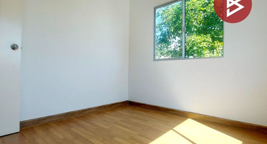 Casa adosada en venta de 3 habitaciones en Phra Samut Chedi, Samut Prakan
