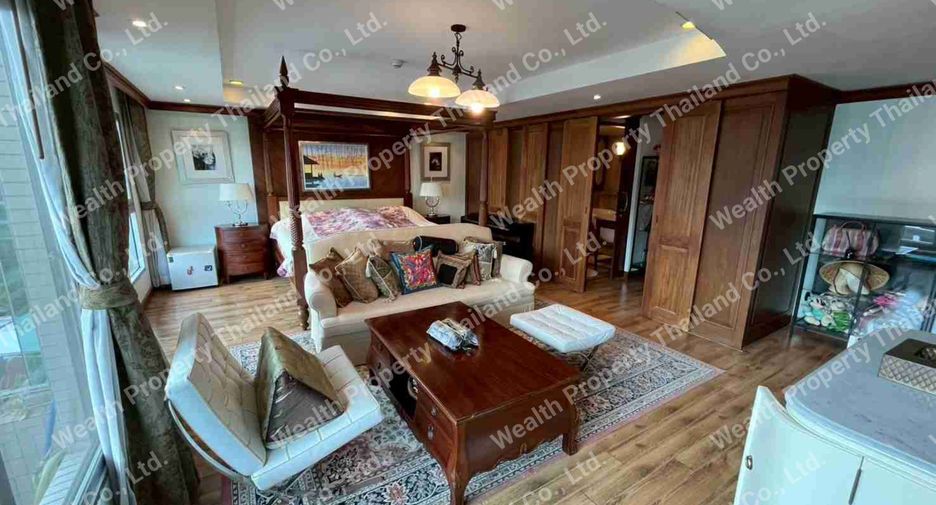 For sale 7 bedrooms condo in Pathum Wan, Bangkok