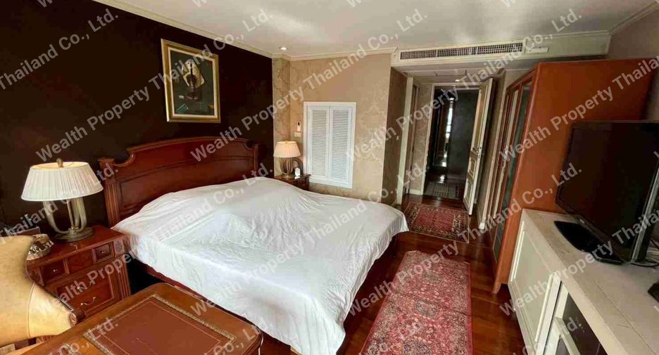 For sale 7 bedrooms condo in Pathum Wan, Bangkok