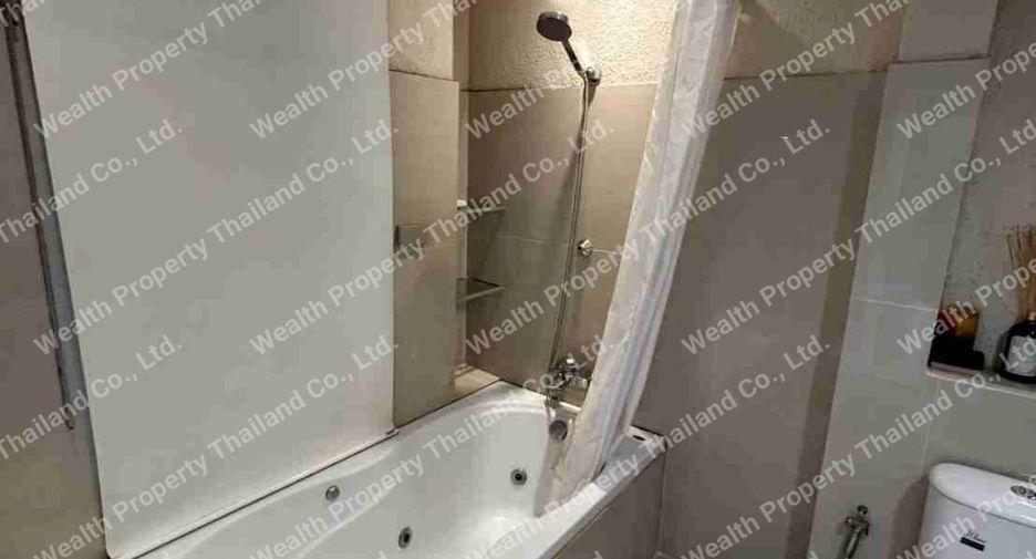 For sale 7 bedrooms condo in Pathum Wan, Bangkok