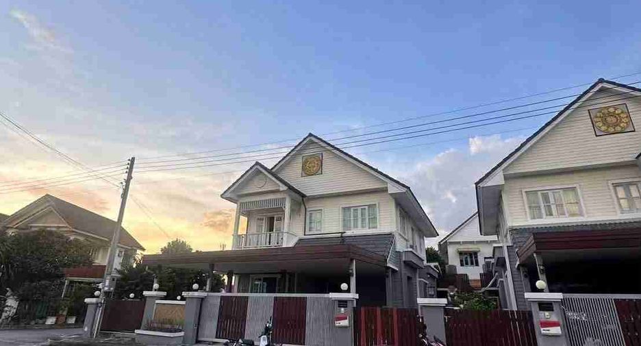 For rent 4 bedrooms house in Mueang Chiang Mai, Chiang Mai