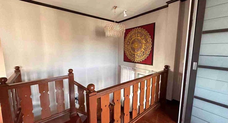 For rent 4 bedrooms house in Mueang Chiang Mai, Chiang Mai