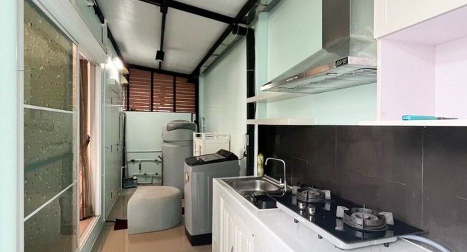 À louer 3 chambres maison à Prawet, Bangkok