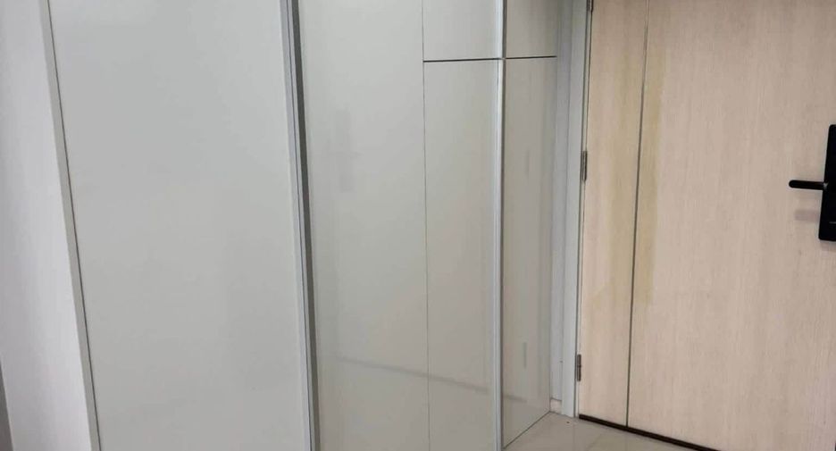 For rent 1 bed condo in Huai Khwang, Bangkok