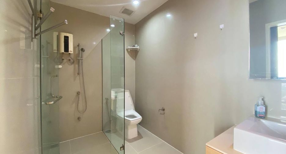 For rent 2 bedrooms condo in Chatuchak, Bangkok