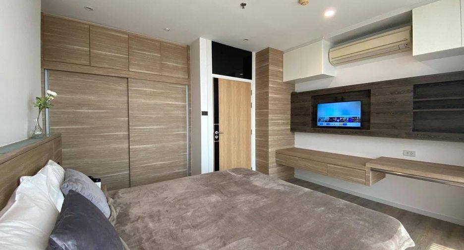 For rent 2 bedrooms condo in Chatuchak, Bangkok