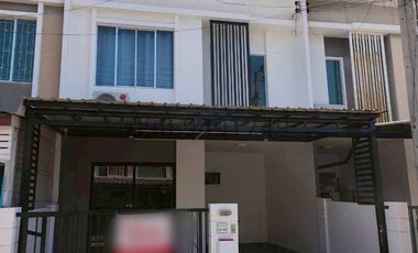 出租 3 卧室 联排别墅 在 Bang Phli, Samut Prakan