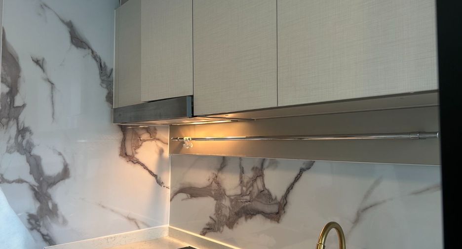 For rent 1 bed condo in Sathon, Bangkok