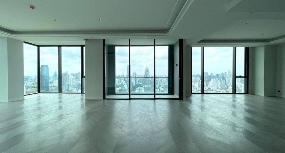 For sale 3 bedrooms condo in Sathon, Bangkok