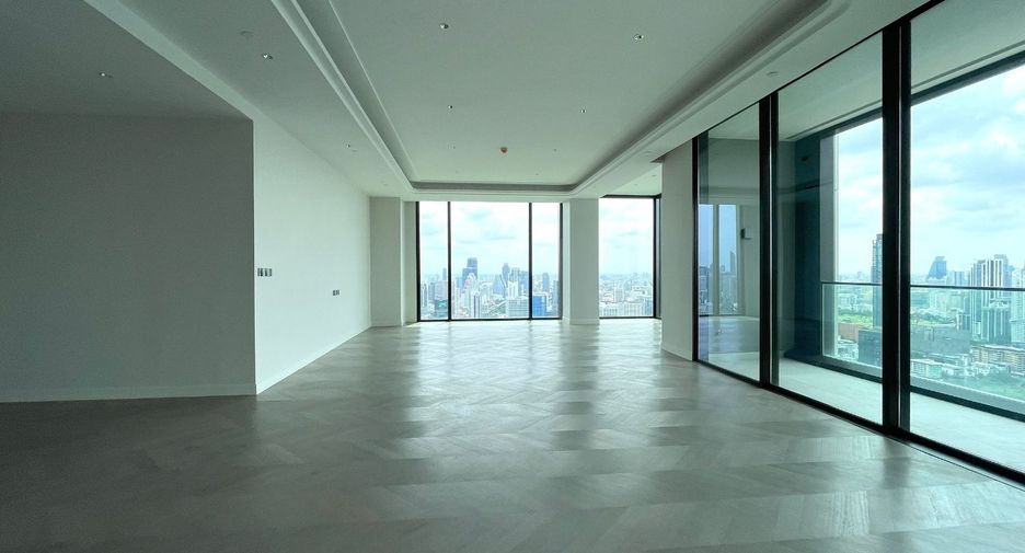 For sale 3 bedrooms condo in Sathon, Bangkok