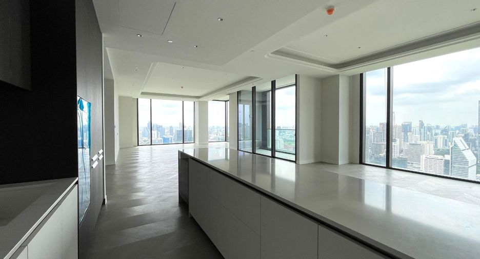 For sale 3 bedrooms condo in Sathon, Bangkok