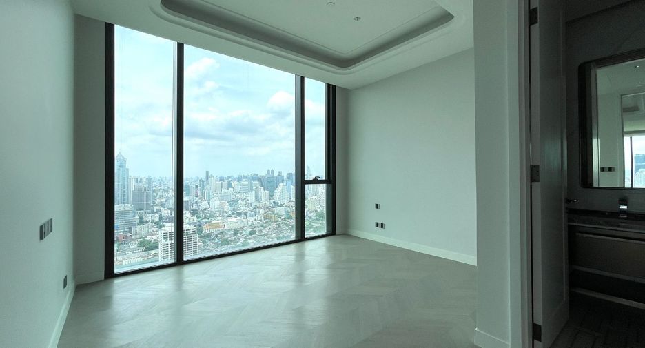 For sale 3 bedrooms condo in Sathon, Bangkok