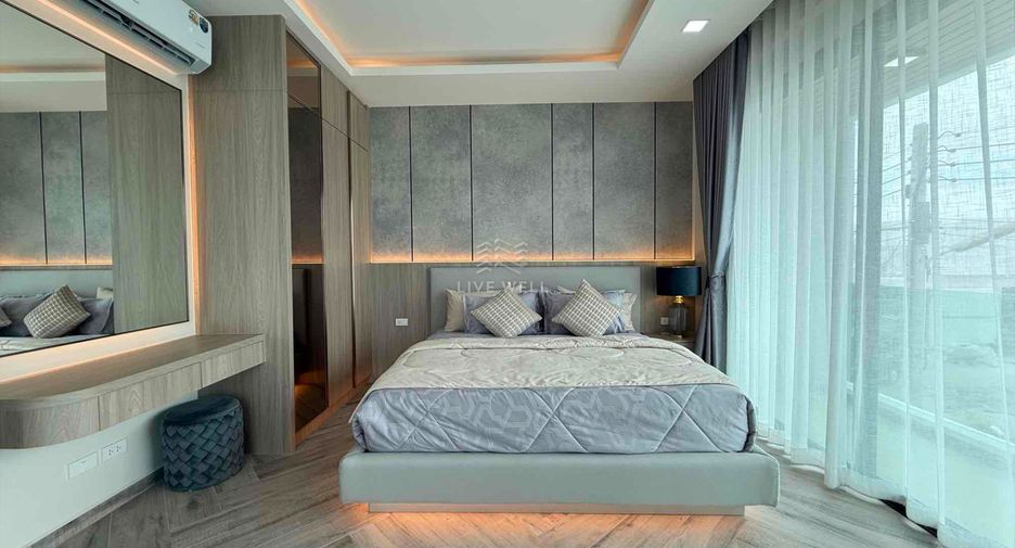 For sale 5 bedrooms house in Bang Lamung, Chonburi