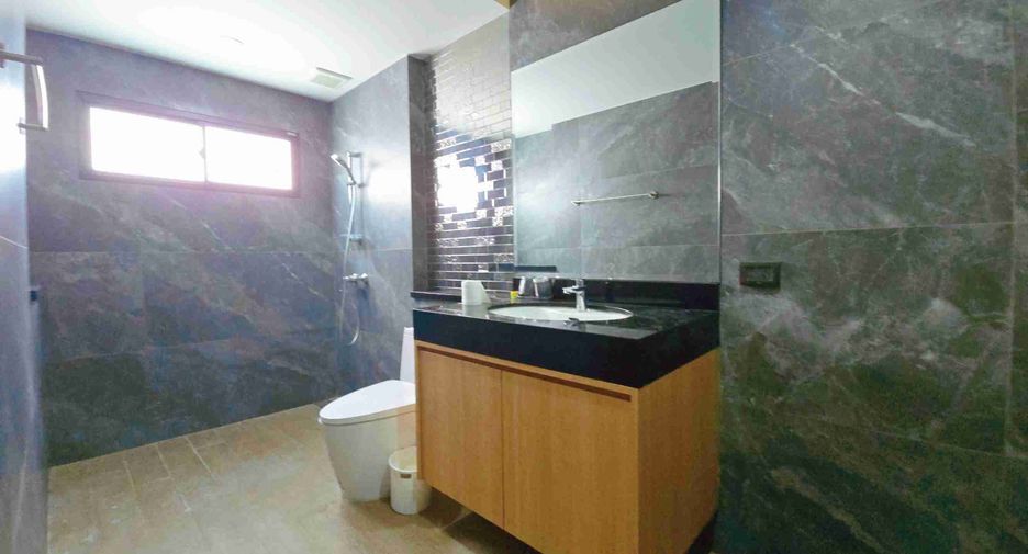 Villa zur Miete und zum Kauf mit 3 Zimmer in Huay Yai, Pattaya