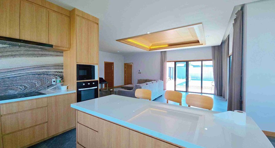 Villa zur Miete und zum Kauf mit 3 Zimmer in Huay Yai, Pattaya