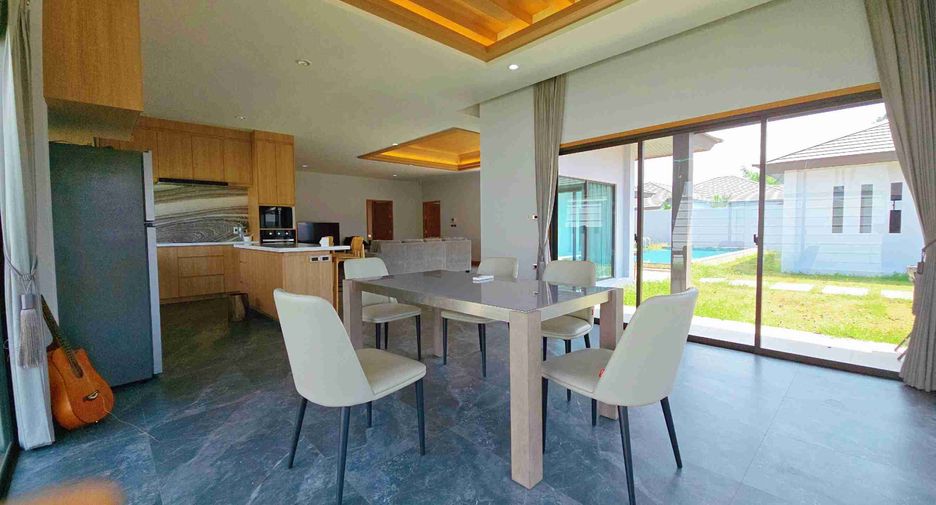 Villa zur Miete und zum Kauf mit 3 Zimmer in Huay Yai, Pattaya