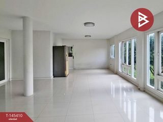 For sale 3 bedrooms house in Mueang Nakhon Pathom, Nakhon Pathom