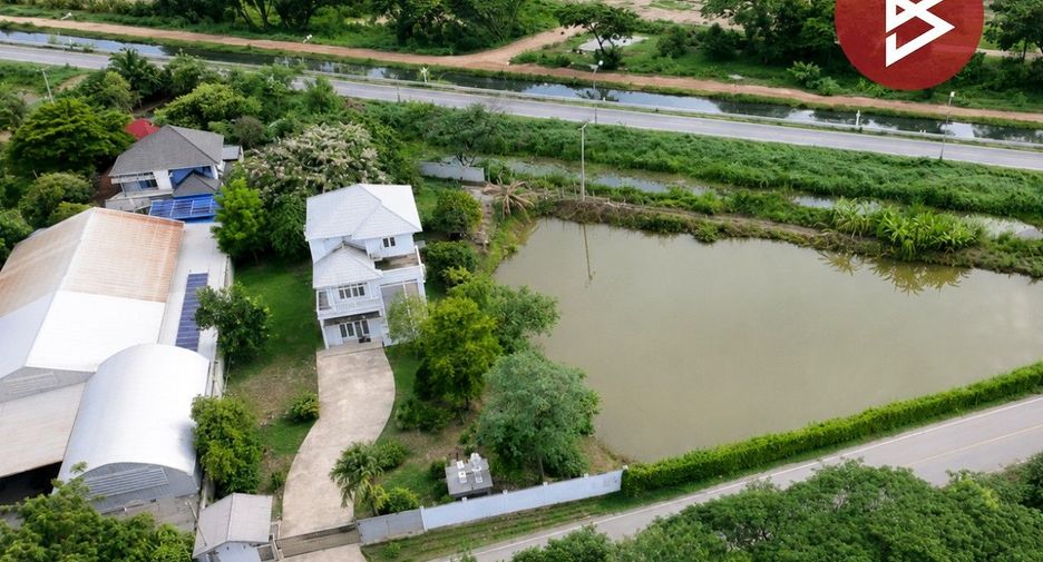 For sale 3 bedrooms house in Mueang Nakhon Pathom, Nakhon Pathom