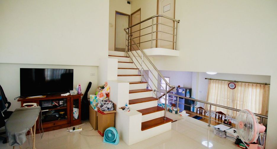 出售 3 卧室 独立屋 在 Nikhom Phatthana, Rayong