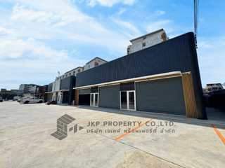 For rent warehouse in Wang Thonglang, Bangkok