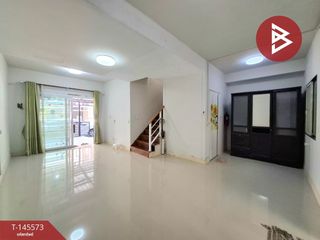 Casa adosada en venta de 3 habitaciones en Prawet, Bangkok