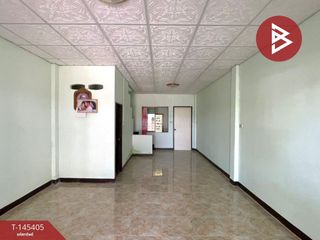 Casa adosada en venta de 3 habitaciones en Uthai, Phra Nakhon Si Ayutthaya