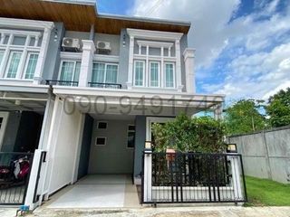 Reihenhaus zur Miete mit 3 Zimmer in Mueang Samut Prakan, Samut Prakan