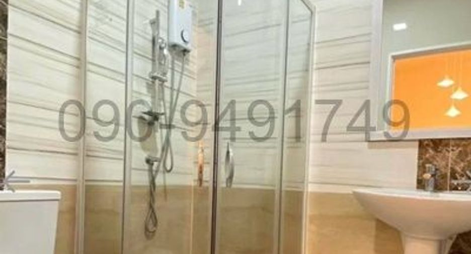 Reihenhaus zur Miete mit 3 Zimmer in Mueang Samut Prakan, Samut Prakan