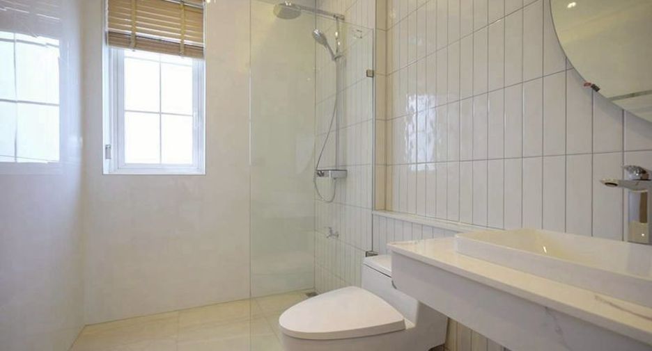 For rent 4 bedrooms villa in Hang Dong, Chiang Mai