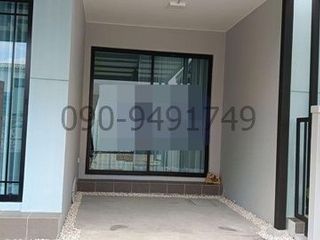 For rent 2 bedrooms townhouse in Mueang Pathum Thani, Pathum Thani