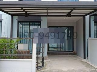 For rent 2 bedrooms townhouse in Mueang Pathum Thani, Pathum Thani