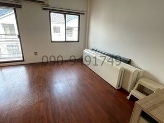 For rent 4 bedrooms townhouse in Wang Thonglang, Bangkok
