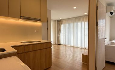 Condo en venta de 2 habitaciones en Bang Na, Bangkok