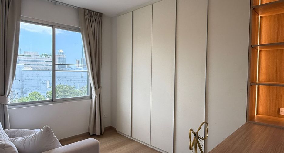 À vendre 2 chambres condo à Bang Na, Bangkok