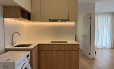 Condo en venta de 2 habitaciones en Bang Na, Bangkok