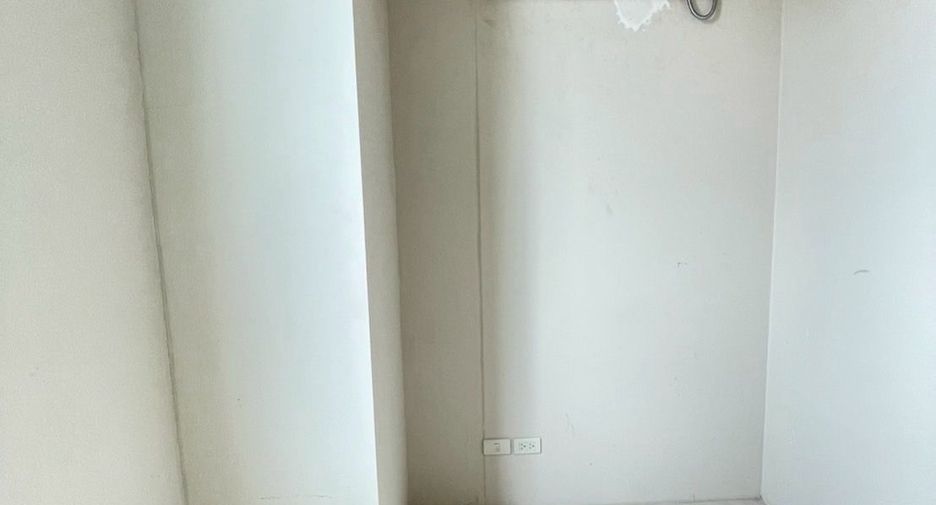 Condo en alquiler de 3 habitaciones en Watthana, Bangkok