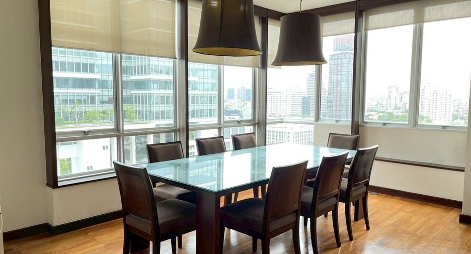 Condo en alquiler de 3 habitaciones en Watthana, Bangkok
