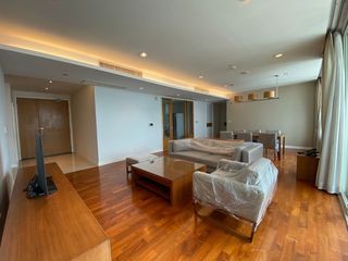 Wohnung zur Miete mit 3 Zimmer in Watthana, Bangkok