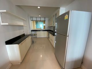 Wohnung zur Miete mit 3 Zimmer in Watthana, Bangkok