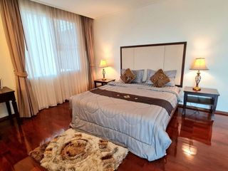 For rent 3 bedrooms condo in Watthana, Bangkok