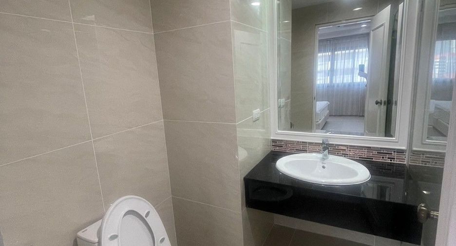 Wohnung zur Miete mit 3 Zimmer in Khlong Toei, Bangkok